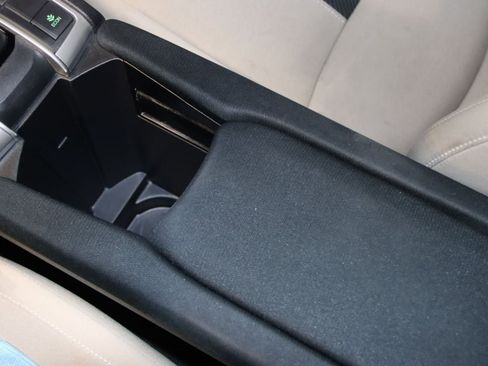 Used 2018 Honda Civic LX image 43