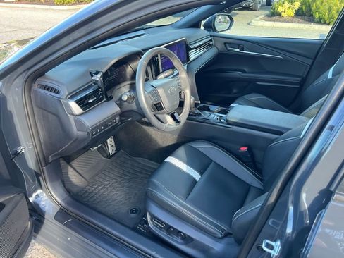 Used 2025 Toyota Camry SE w/ Multimedia Upgrade Package image 11