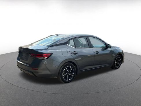 Used 2025 Nissan Sentra SV FWD image 16