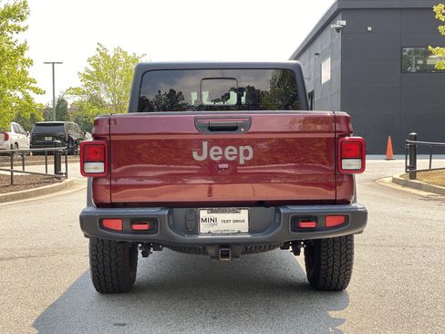 Used 2021 Jeep Gladiator Rubicon w/ Cold Weather Group image 16