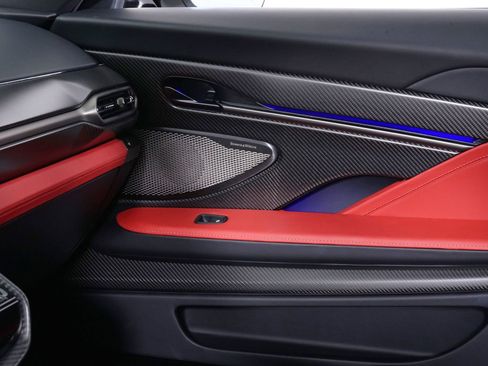 Used 2025 Aston Martin Vanquish image 24