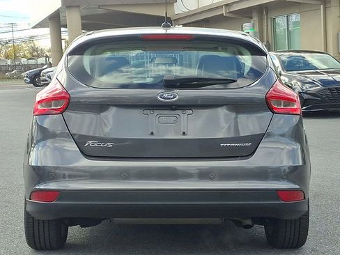 Used 2017 Ford Focus Titanium image 5