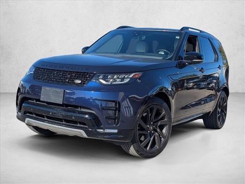 Used 2017 Land Rover Discovery HSE image 1