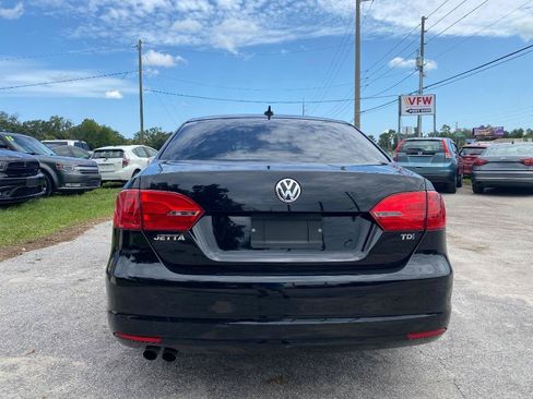 Used 2013 Volkswagen Jetta TDI FWD image 9