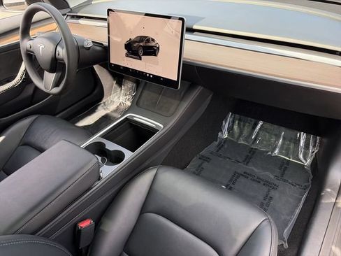 Used 2022 Tesla Model 3 RWD image 13