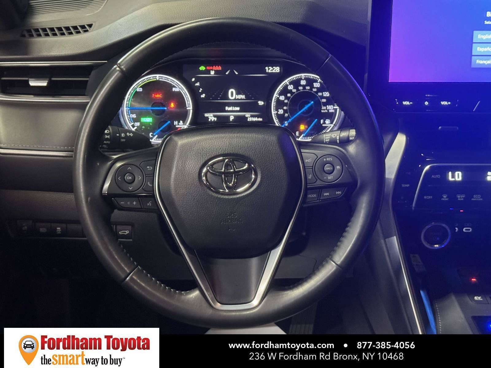 Used 2023 Toyota Venza XLE AWD/4WD image 14