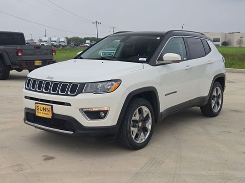 Used 2018 Jeep Compass Limited w/ Navigation Group AWD/4WD image 7