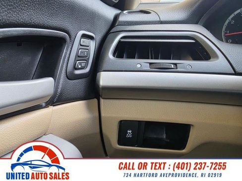 Used 2012 Honda Accord EX-L image 19