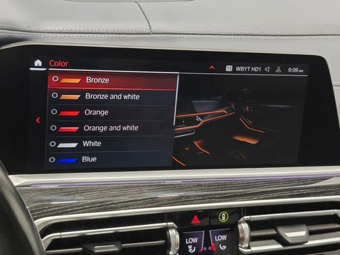 Used 2022 BMW X7 xDrive40i w/ M Sport Package AWD/4WD image 71