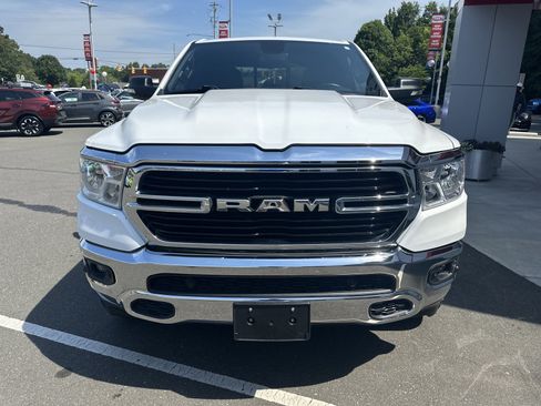 Used 2019 RAM 1500 Big Horn AWD/4WD image 3