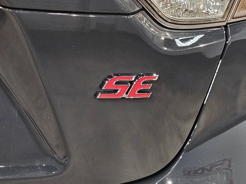 Used 2025 Toyota Corolla SE FWD image 36