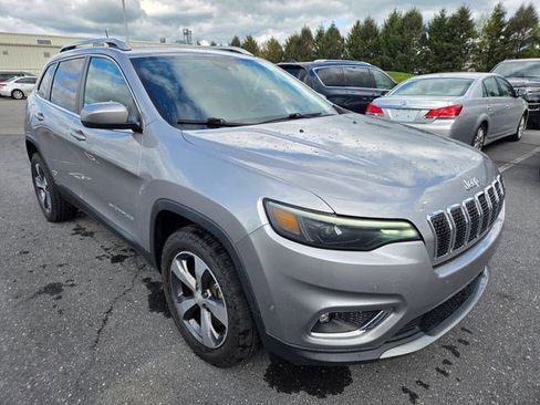 Used 2019 Jeep Cherokee Limited w/ Technology Group image 18