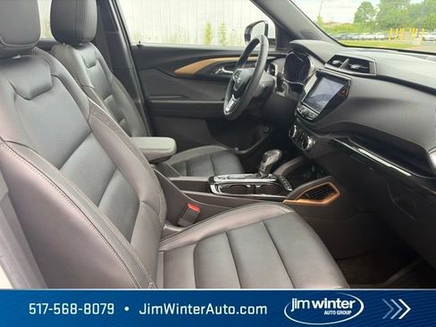 Used 2022 Chevrolet TrailBlazer ACTIV w/ Sun and Liftgate Package AWD/4WD image 13