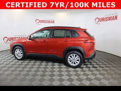 Used 2024 Toyota Corolla Cross LE image 8