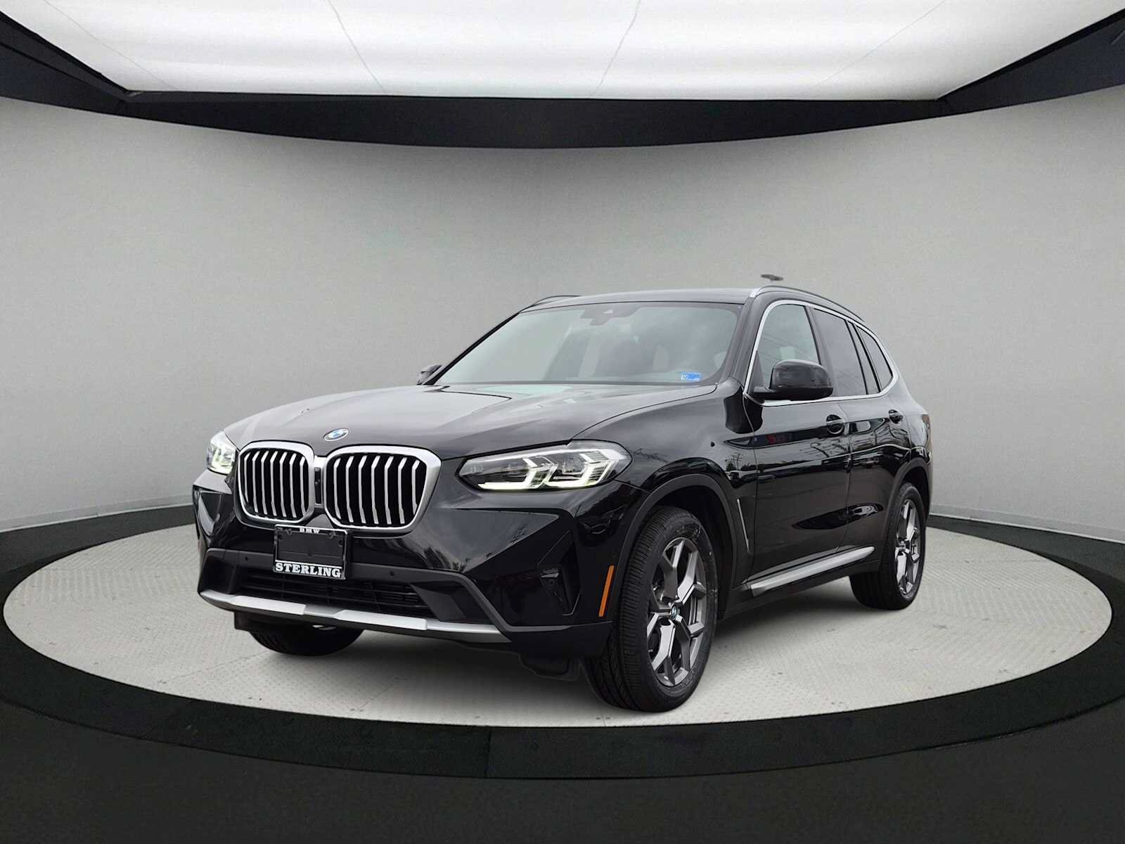 Used 2024 BMW X3 xDrive30i w/ Premium Package AWD/4WD image 4