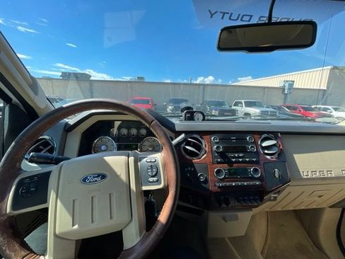 Used 2009 Ford F250 King Ranch AWD/4WD image 9