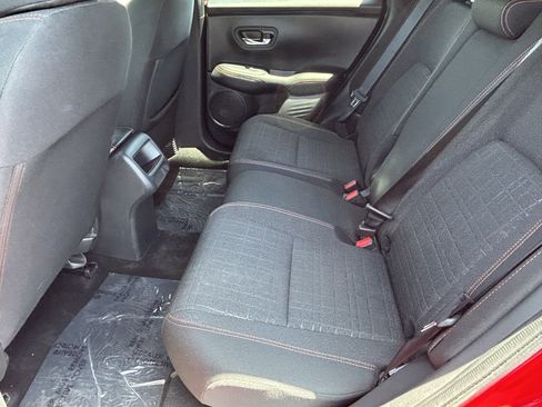Certified 2025 Honda HR-V Sport image 13