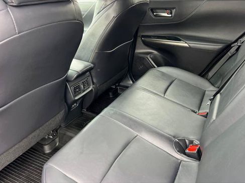 Certified 2023 Toyota Venza XLE AWD/4WD image 4