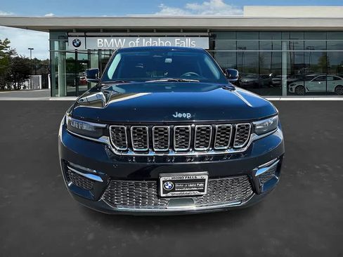 Used 2023 Jeep Grand Cherokee 4WD 4xe image 3