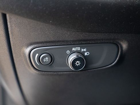 Used 2019 Chevrolet Equinox LT image 21