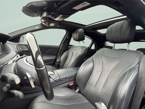 Used 2015 Mercedes-Benz S 550 4MATIC Sedan image 27
