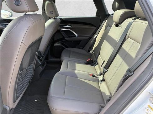 Used 2025 Audi Q5 Premium w/ Convenience Package AWD/4WD image 13