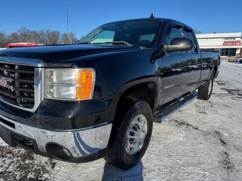 Used 2010 GMC Sierra 2500 SLT image 9
