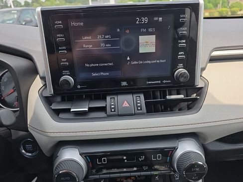 Certified 2021 Toyota RAV4 XLE Premium AWD/4WD image 16