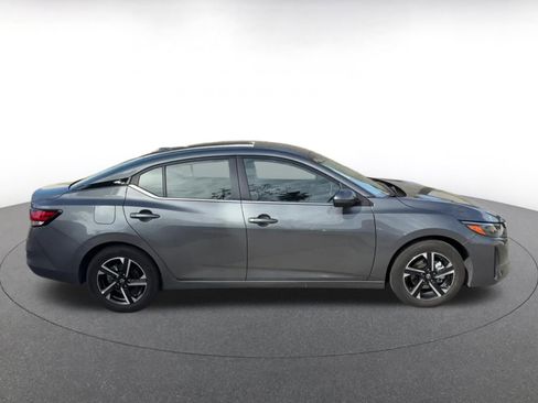 Used 2025 Nissan Sentra SV image 16