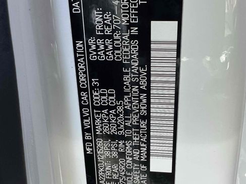 Used 2018 Volvo XC90 T6 Momentum w/ Convenience Package image 10