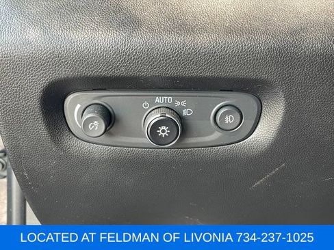Used 2020 Chevrolet Traverse LT w/ LT Premium Package FWD image 20