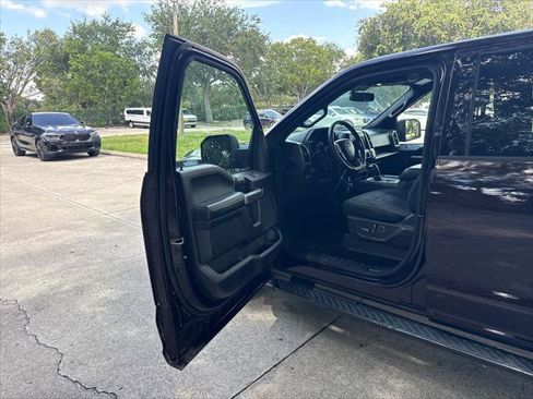 Used 2018 Ford F150 XLT w/ Equipment Group 302A Luxury AWD/4WD image 10