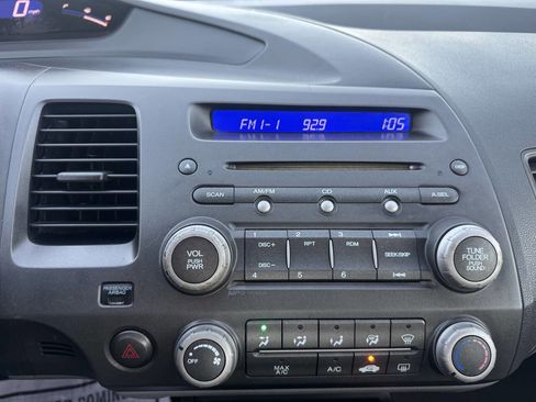 Used 2009 Honda Civic DX-VP image 17