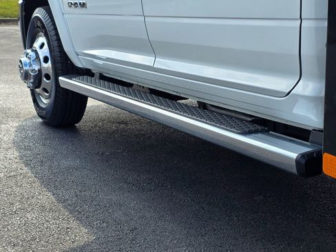 Used 2022 RAM 3500 Laramie image 8