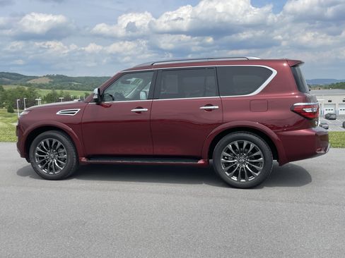 Used 2024 Nissan Armada Platinum w/ Captain's Chairs Package AWD/4WD image 7