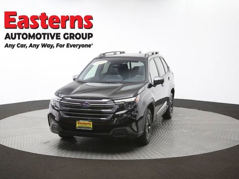 Used 2025 Subaru Forester Premium AWD/4WD image 56