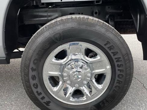 Used 2024 RAM 2500 Big Horn w/ Bed Utility Group image 10