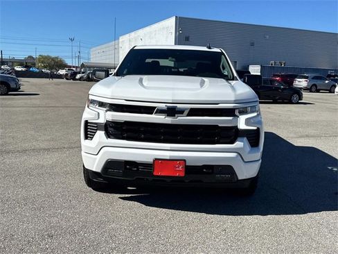 Used 2024 Chevrolet Silverado 1500 RST w/ Z71 Off-Road Package image 10