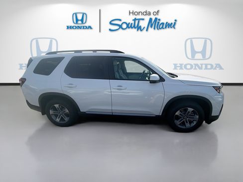New 2026 Honda Pilot EX-L image 8