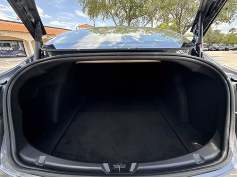 Used 2023 Tesla Model 3 Standard Range RWD image 13