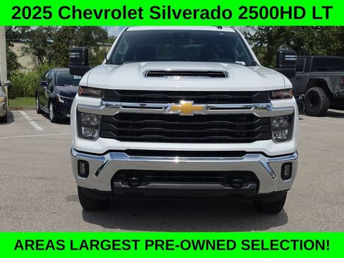 Used 2025 Chevrolet Silverado 2500 LT w/ Convenience Package AWD/4WD image 2