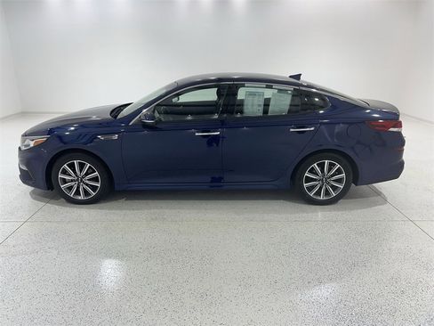 Used 2019 Kia Optima EX image 5