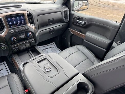 Used 2022 Chevrolet Silverado 1500 High Country w/ Technology Package image 22