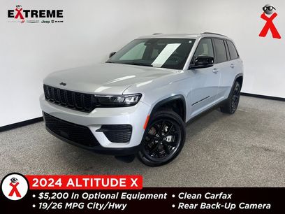 Used 2024 Jeep Grand Cherokee Altitude