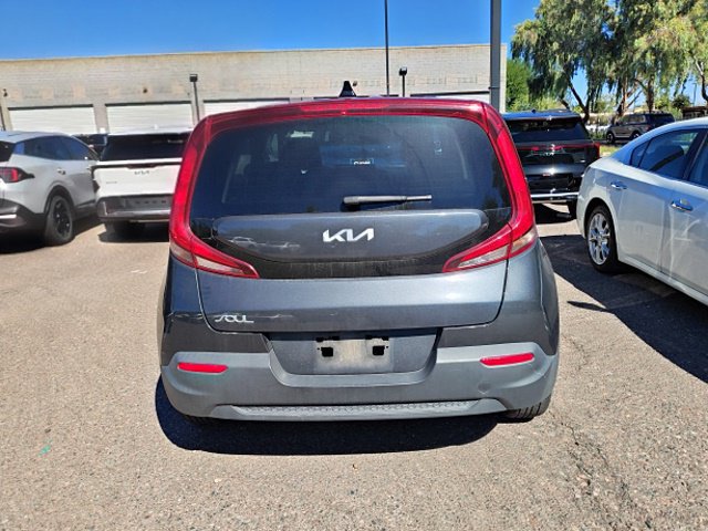 Certified 2022 Kia Soul LX FWD image 11