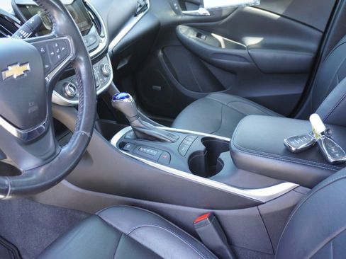 Used 2018 Chevrolet Volt Premier w/ Driver Confidence Package FWD image 20