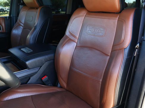 Used 2019 RAM 2500 Limited image 15