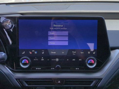 New 2026 Lexus TX 500h AWD image 17