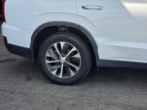 Used 2021 Hyundai Palisade SEL w/ Winter Package FWD image 9