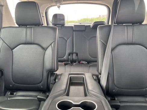 Used 2023 Honda Pilot Elite image 21